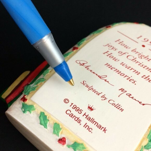 1995 Christmas Morning Hallmark Decoration Ornament Tree Presents Cat Dog Family - Picture 8 of 12